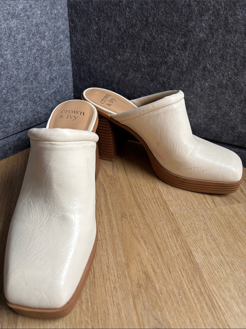 crown & ivy Cream Leather Block Heel Mules with Wood-Look Platform